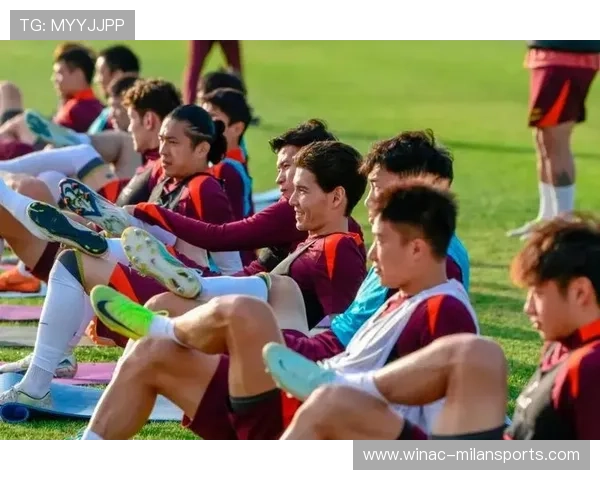 国家队球员归队后进行专项身体检查确保健康状态和比赛备战质量