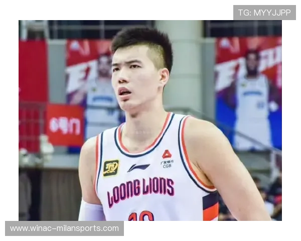 CBA焦泊乔篮下力量训练更强硬:开启全新竞技高度 CBA焦泊乔篮下力量训练更强硬:开启全新竞技高度