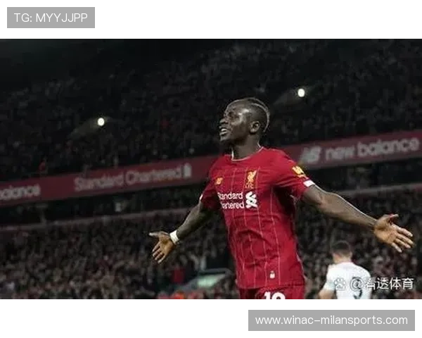 拉什福德倒地推射破网曼联领先在握