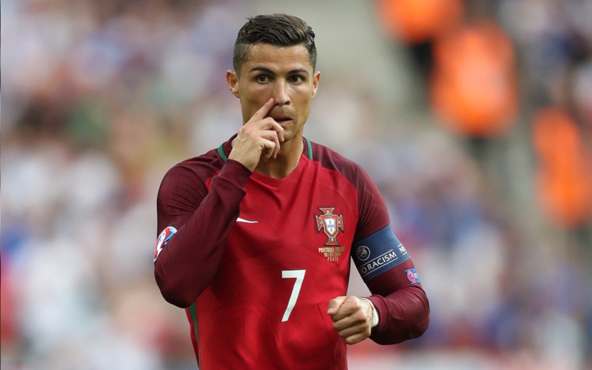 安东·李恩:全黑队的防守利器,精准抢断与超强拦截能力,安东内拉百科